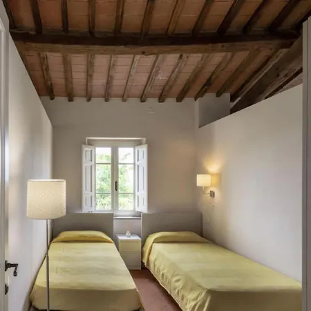 Collecchio - Tulipano Apartment *