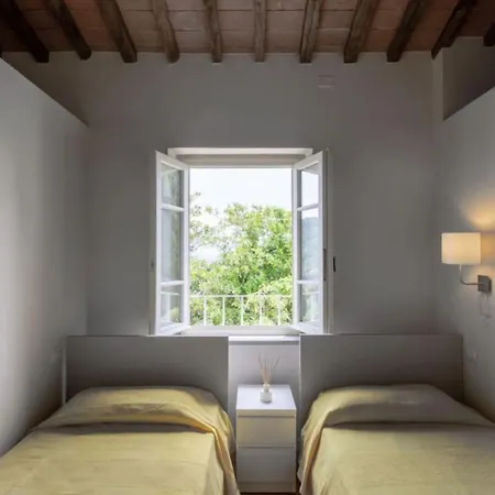 Collecchio - Tulipano Apartment *