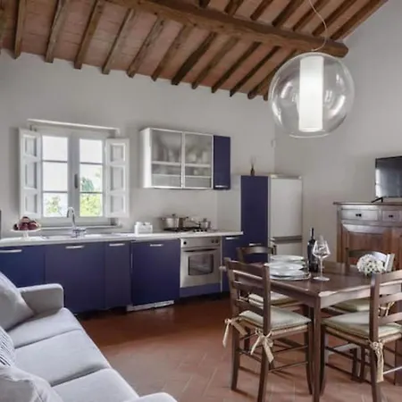 Collecchio - Tulipano Apartment *